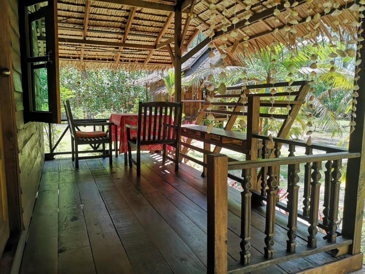 Hapla Beach Cottage Koh Kho Khao Island Kültér fotó